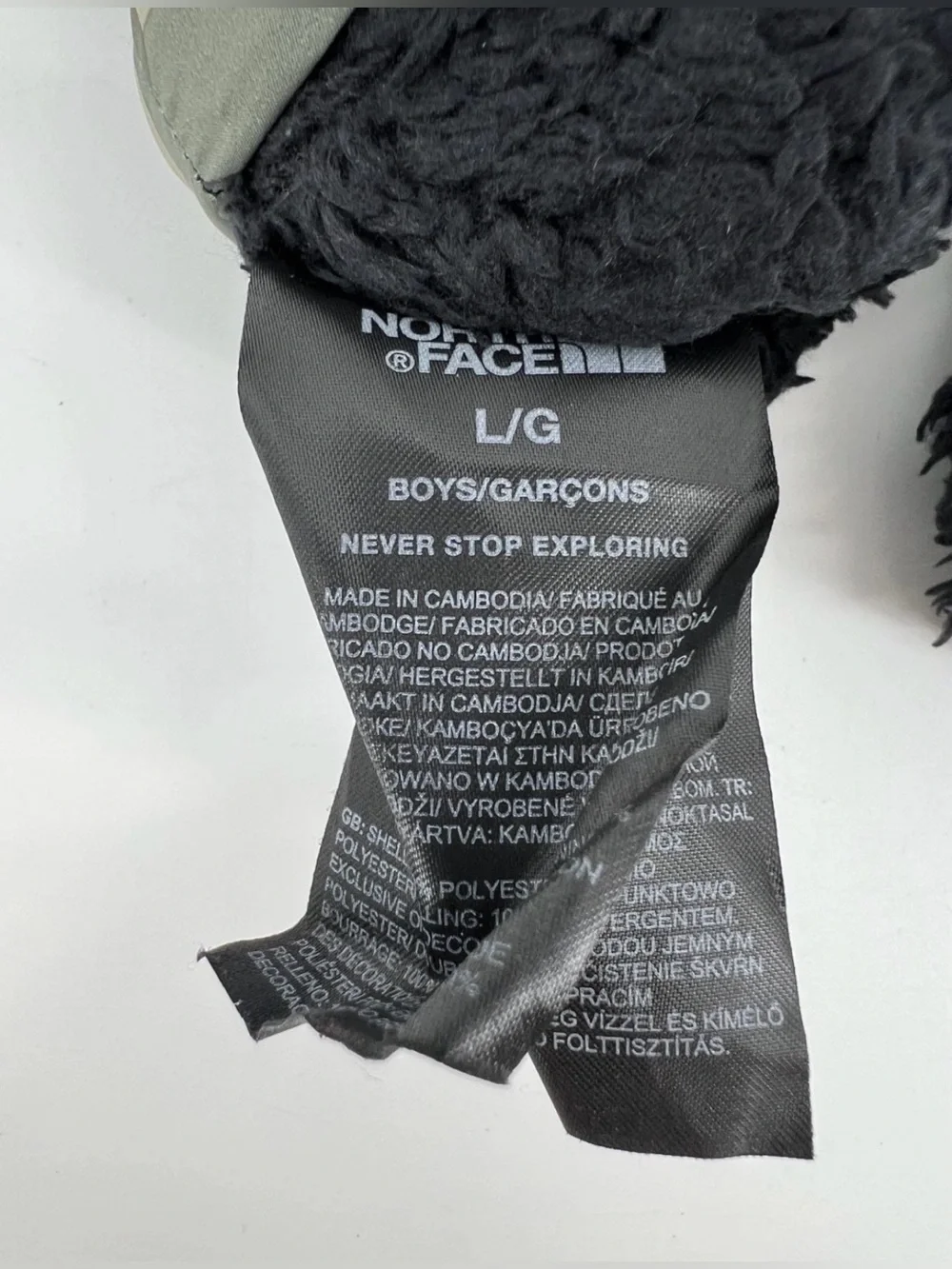 The North Face Youth Green Black Camo Gloves Large Lined Puffy